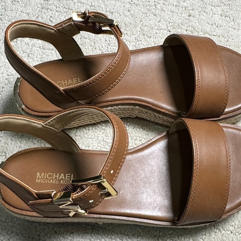 MICHAEL KORS Richie Faux Leather Platform Espadrille Sandal - NWOT - Size 7